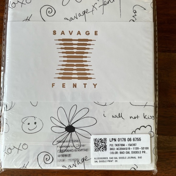 Savage X Fenty Bad Gal Doddle Print Black & White Diary - Picture 1 of 4